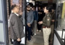 Big News : एसएसपी के निर्देशों पर ड्रग्स फ्री कैम्पस अभियान के तहत दून पुलिस की बड़ी कार्यवाही … निजी शिक्षण संस्थान में औचक निरीक्षण हेतु पहुंची पुलिस-प्रशासन व डाक्टरों की संयुक्त टीम … रेन्डमली 100 छात्र-छात्राओं का ड्रग्स किट से किया गया यूरिन टेस्ट