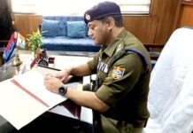 Big News : एसएसपी देहरादून का पदभार ग्रहण किया प्रमेन्द्र सिंह डोभाल ने… महिला सुरक्षा, लॉ एण्ड आर्डर तथा यातायात सुधार की दिशा में और अधिक ठोस प्रयासों को बताया अपनी प्राथमिकता