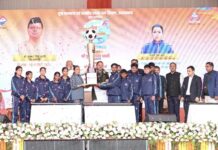 मुख्यमंत्री चैम्पियनशिप ट्रॉफी 2025-26 … समापन समारोह में सीएम धामी ने देहरादून जनपद को विजेता ट्रॉफी एवं 05 लाख रुपये का चेक प्रदान किया … कहा – राज्य सरकार प्रदेश में खेलों को बढ़ावा देने पर विशेष ध्यान दे रही है… उत्तराखंड को देवभूमि के साथ खेलभूमि के रूप में स्थापित करने की दिशा में निरंतर आगे बढ़ी है राज्य सरकार