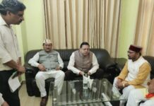Big News : मुख्यमंत्री धामी ने पीपलकोटी में की समीक्षा बैठक, रेस्क्यू अभियान में तेजी लाने के दिए निर्देश … प्रभावित परिवारों को तत्काल सहायता के सीएम ने दिए निर्देश