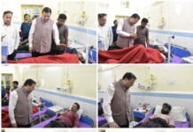Big News : घायल श्रमिकों से मिले मुख्यमंत्री, जिला अस्पताल में जाना कुशलक्षेम … मुख्यमंत्री ने कहा – प्रत्येक श्रमिक की जान बेहद कीमती, सुरक्षित रेस्क्यू सरकार की सर्वोच्च प्राथमिकता