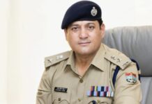 Big News : ‘ऑपरेशन प्रहार’ का असर … एसएसपी दून की दो टूक, पढ़ाई की आड़ में हुड़दंग नहीं होगा बर्दाश्त … हुड़दंगी छात्रों के विरूद्ध दून पुलिस की बड़ी कार्यवाही … हुडदंग, मारपीट व आपराधिक गतिविधियों में लिप्त 98 छात्रों के विरूद्ध अनुशासनात्मक कार्यवाही हेतु पुलिस ने सम्बन्धित शिक्षण संस्थानों को भेजी रिपोर्ट