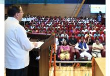CM धामी ने कहा – विकास भी होगा और हिमालय भी बचेगा … CM घोषणा – हिमालय परिषद् में मूलभूत सुविधाओं और संसाधनों में वृद्धि के लिए ₹1 करोड़ मिलेंगे … हर वर्ष प्रदान किया जाएगा ‘हिमालय विभूति सम्मान’ … उत्तराखण्ड के विकास का रास्ता इकोलॉजी और इकोनॉमी के संतुलन से होकर निकलेगा